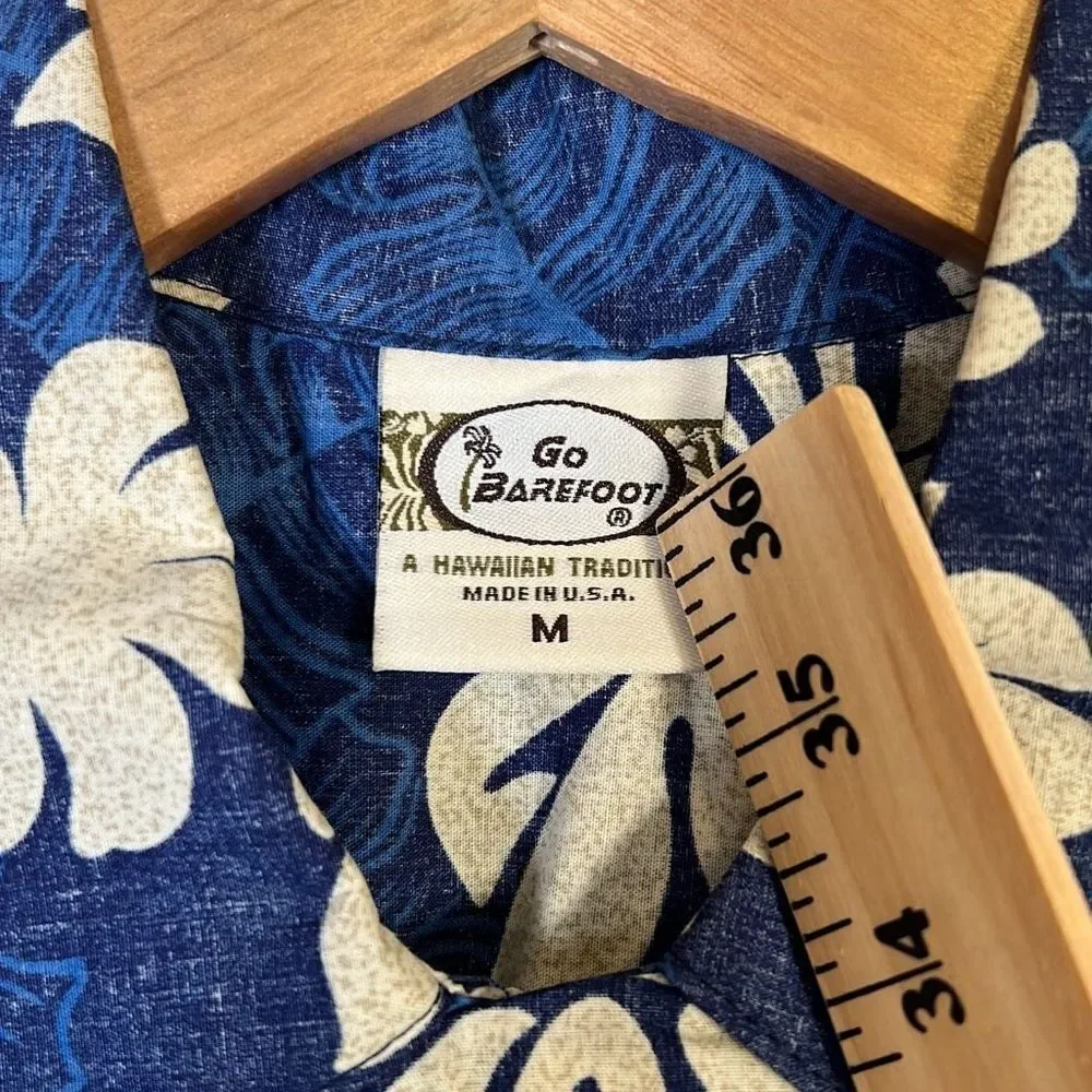 Vintage Hawaiian Go Barefoot short sleeve Button up Shirt USA Made - Mens Medium